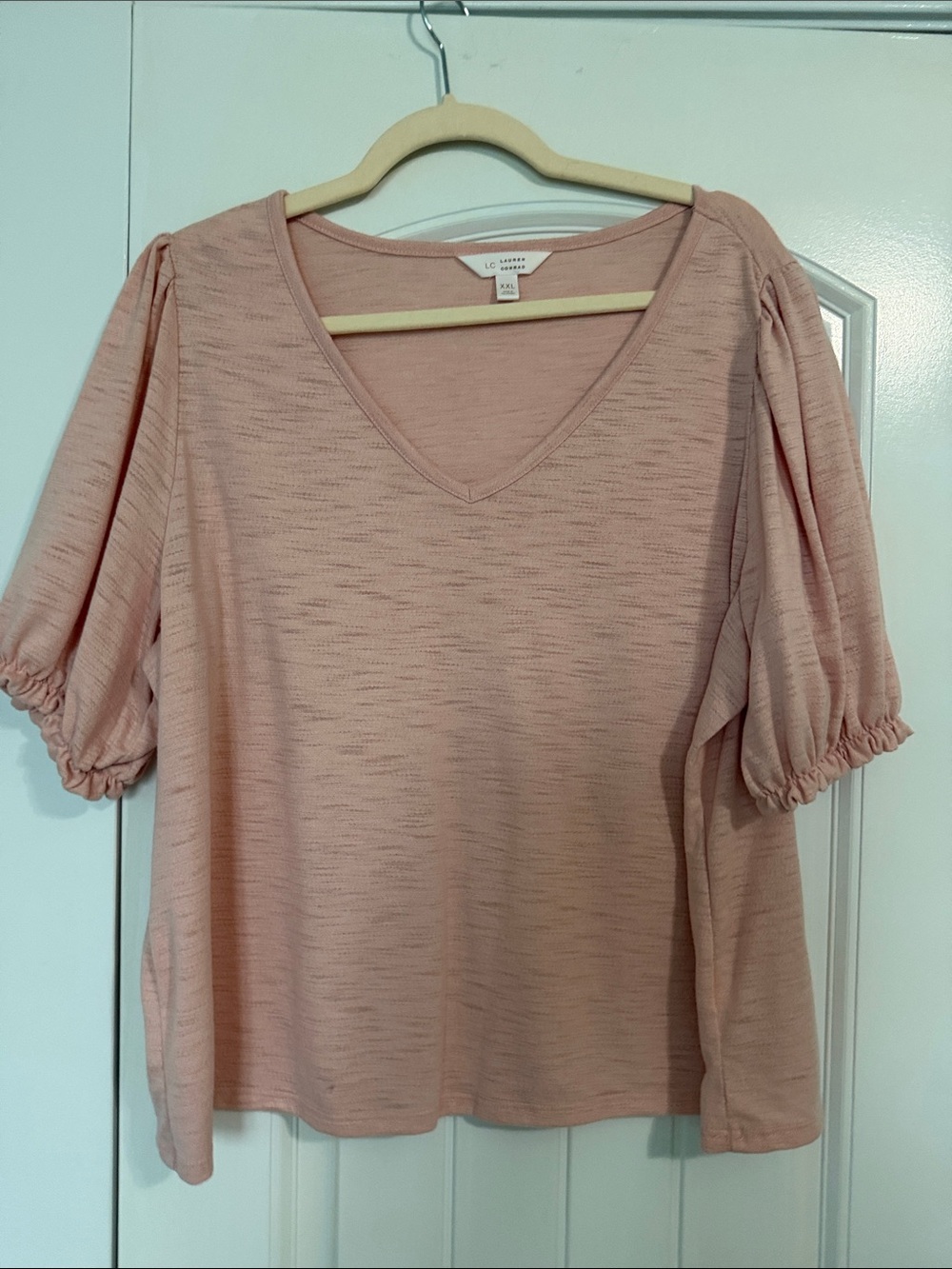 LC Lauren Conrad Blush Pink V-Neck Puff Sleeve Top